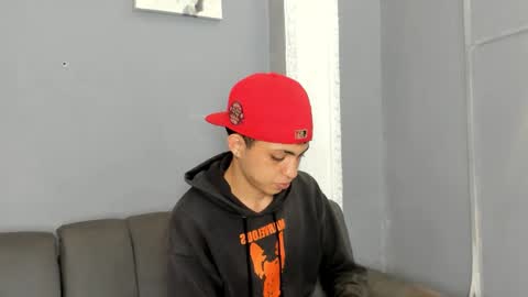 Snapshot of cameron_lux4 chatting on November 2025 01:22:01 PM CAMERON online show from November 2025 01:22:01 PM