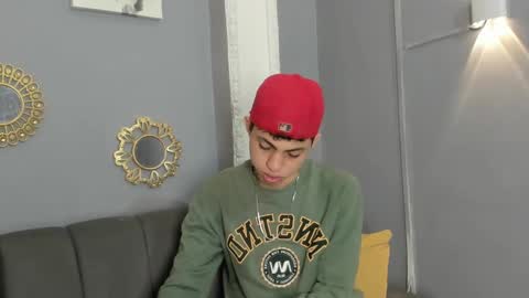 Snapshot of cameron_lux4 chatting on November 2025 01:00:02 PM CAMERON online show from November 2025 01:00:02 PM