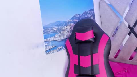 Snapshot of cameron_lux4 chatting on November 2025 01:21:02 PM CAMERON online show from November 2025 01:21:02 PM