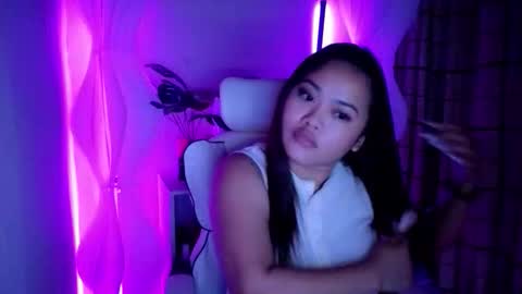 Jade online show from May 2026 10:27:02 PM