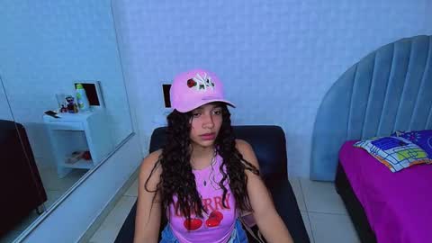 Snapshot of cami_bunnygirlx chatting on April 2026 07:00:01 AM CAMI online show from April 2026 07:00:01 AM