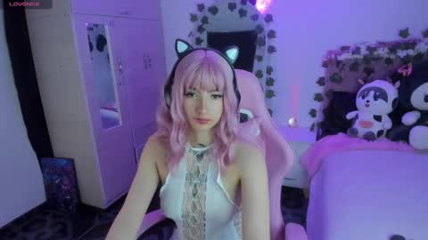 CAMI  online show from March 2025 02:39:01 AM