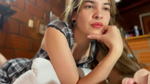 camii19y online show from September 2025 10:10:02 PM