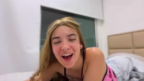 camii19y online show from September 2025 02:57:01 AM