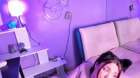 Camila Osorio online show from November 2025 07:36:03 PM