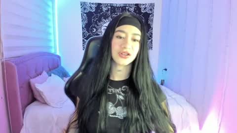 Snapshot of camiilaatorres chatting on October 2025 06:15:02 PM camila online show from October 2025 06:15:02 PM