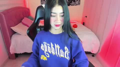 Snapshot of camiilaatorres chatting on October 2025 06:21:01 PM camila online show from October 2025 06:21:01 PM