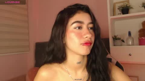 Snapshot of camiilaatorres chatting on May 2026 10:50:03 PM camila online show from May 2026 10:50:03 PM