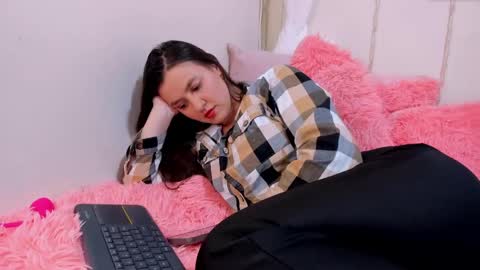 Snapshot of camiilalopee chatting on January 2025 10:01:01 PM Camii Lopez online show from January 2025 10:01:01 PM