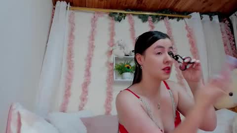 Snapshot of camiilalopee chatting on October 2025 10:39:02 PM Camii Lopez online show from October 2025 10:39:02 PM