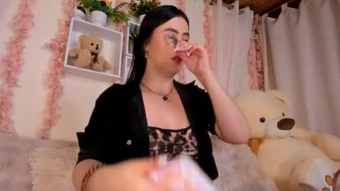 Camii Lopez online show from July 2026 11:33:01 PM