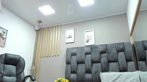 Snapshot of camila__herrera chatting on December 2024 12:49:01 PM Camila online show from December 2024 12:49:01 PM