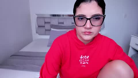 Camila buitrago online show from June 2026 07:27:02 PM