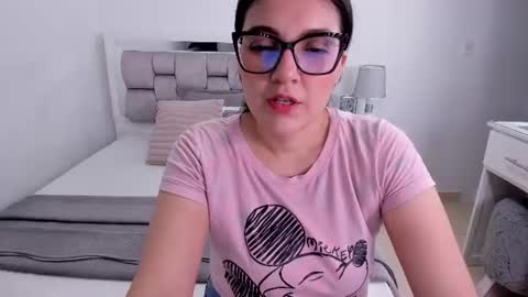 Camila buitrago online show from June 2026 01:43:02 AM