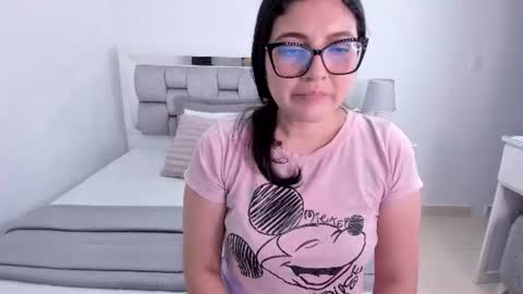 Camila buitrago online show from July 2026 12:56:02 AM