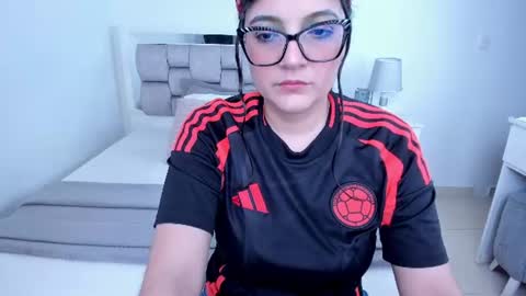 Camila buitrago online show from July 2026 09:10:02 PM