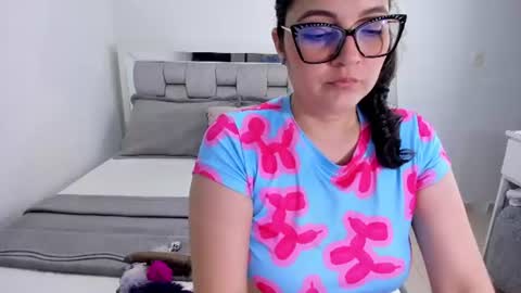 Camila buitrago online show from July 2026 01:15:02 AM