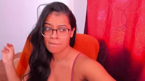 camila_bustamante_ online show from May 2026 05:54:02 PM