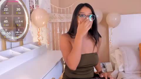 camila_bustamante_ online show from July 2026 04:02:01 PM