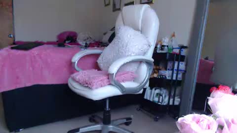 Snapshot of camila_cute5 chatting on February 2025 01:30:01 PM Camila online show from February 2025 01:30:01 PM