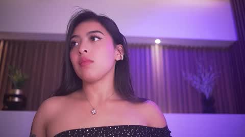 Camila online show from November 2025 08:05:01 AM