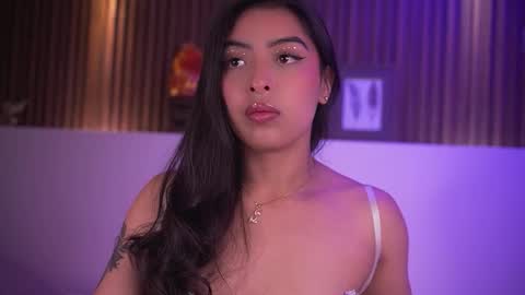 Camila online show from February 2026 04:05:02 AM