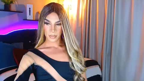 Snapshot of camila_hoottie chatting on January 2025 03:26:01 AM Camila online show from January 2025 03:26:01 AM