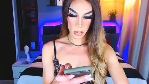 Snapshot of camila_hoottie chatting on January 2025 03:15:02 AM Camila online show from January 2025 03:15:02 AM