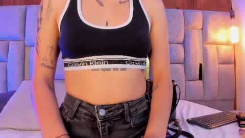 camilaa_smith_ online show from July 2026 07:32:01 PM