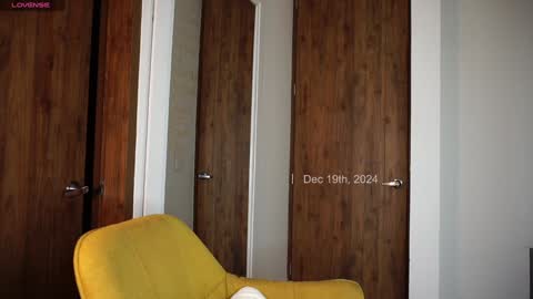 Camila online show from December 2024 11:25:01 PM