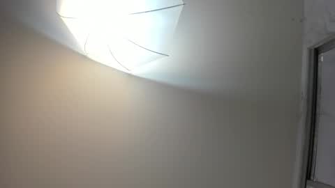 Camila  online show from November 2025 11:12:01 AM