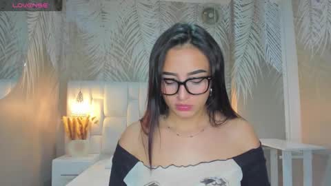 Snapshot of camilahunter__ chatting on December 2025 03:02:02 AM Camila online show from December 2025 03:02:02 AM