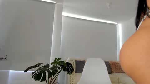 camila manzur online show from January 2025 03:20:01 PM