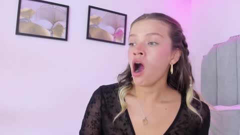 Camila Monroee  online show from March 2025 05:17:02 PM