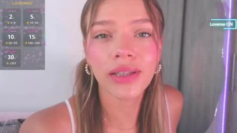 Camila Monroee  online show from April 2026 02:33:01 PM