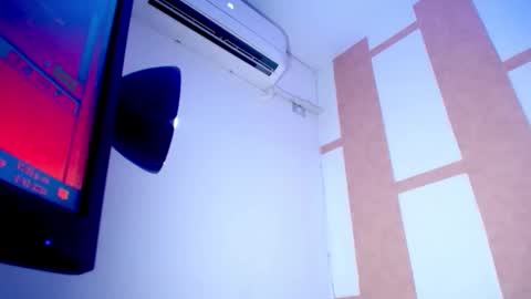 Snapshot of camilaparrisx chatting on December 2024 03:58:01 AM camilaparrisx online show from December 2024 03:58:01 AM