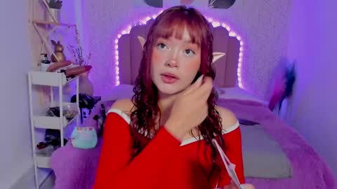 Camila  online show from February 2025 11:49:01 AM