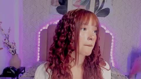 Camila  online show from February 2025 06:56:02 PM