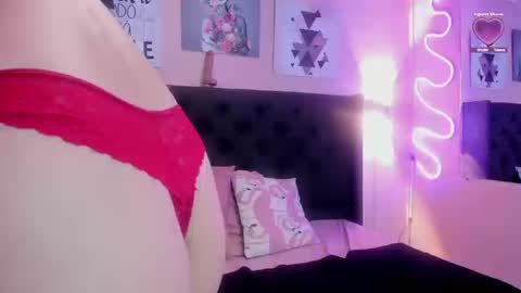 Camila online show from September 2025 02:39:02 PM