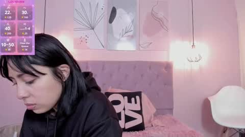 Camila online show from September 2025 02:40:02 PM