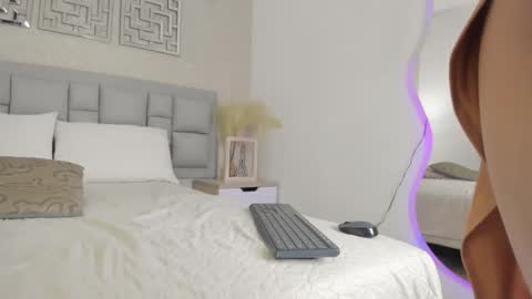 Snapshot of camile_carter chatting on February 2026 08:07:01 PM camile carter online show from February 2026 08:07:01 PM