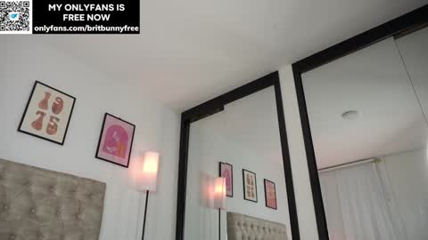 Snapshot of camilitasu chatting on March 2025 01:45:02 AM Brit online show from March 2025 01:45:02 AM