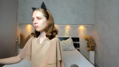 Snapshot of camilla_kelly chatting on September 2025 12:11:01 AM Camilla online show from September 2025 12:11:01 AM