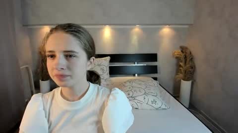 Snapshot of camilla_kelly chatting on October 2025 01:20:02 AM Camilla online show from October 2025 01:20:02 AM