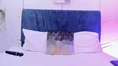 Snapshot of camilla_miller01 chatting on September 2025 10:54:01 PM camilla_miller01 online show from September 2025 10:54:01 PM