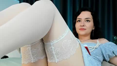 Snapshot of camilla_rowen chatting on June 2026 08:51:02 PM Camilla online show from June 2026 08:51:02 PM