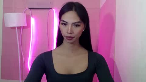 Camilla online show from March 2025 11:03:01 AM