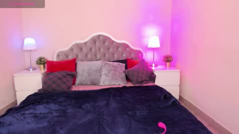 camilladreamer online show from October 2025 04:18:01 PM