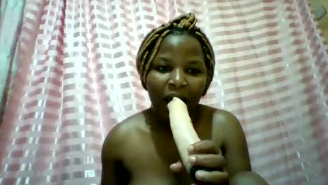Snapshot of camillah_sweet chatting on March 2026 03:52:01 PM camillah_sweet online show from March 2026 03:52:01 PM