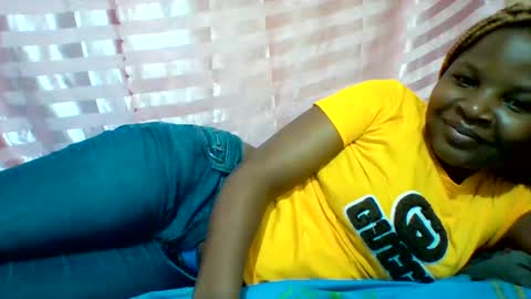 Snapshot of camillah_sweet chatting on March 2026 04:55:01 PM camillah_sweet online show from March 2026 04:55:01 PM